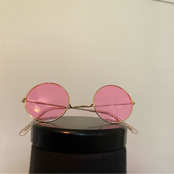Rose Tinted Circle Sunglasses - Picture 4 of 4